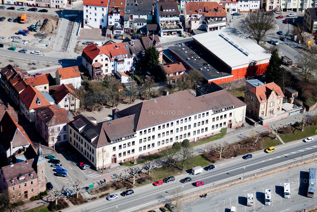 Luftbild: Dr. Weiss-Grundschule in Eberbach im Bundesland Baden-Württemberg in Deutschland. Foto: IMG_38064.jpg vom 12.03.2011 durch Werner Riehm/FLY-FOTO.de