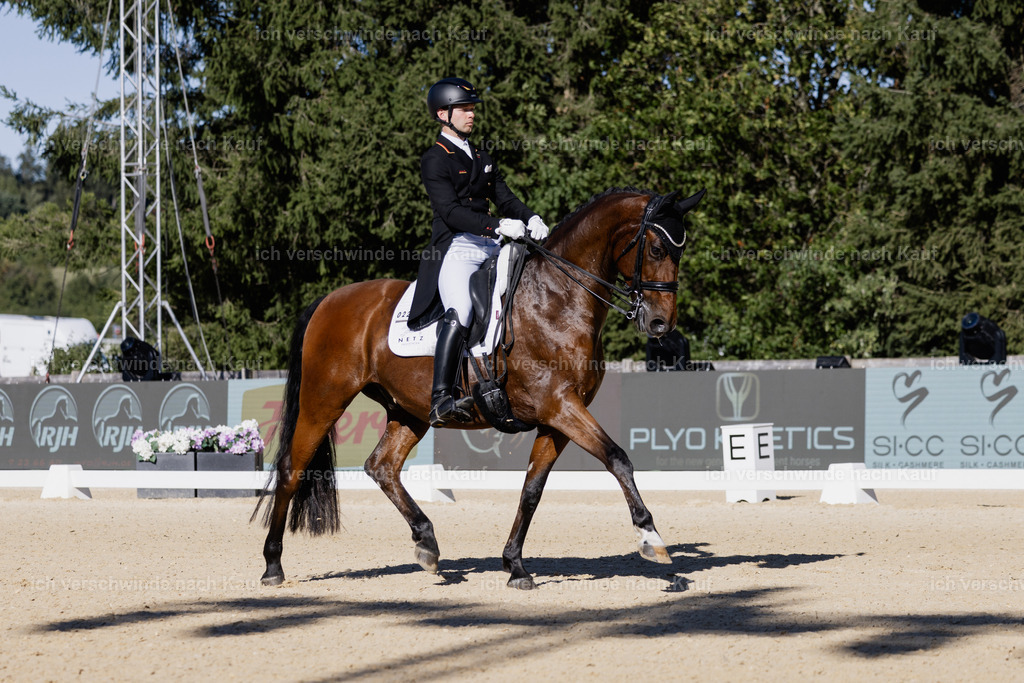 FHC2026_P09_22_18396 | Fichtenhof Classics 2026 – Grand Prix de Dressage - VOLTAIRE Design Preis, Reitanlage Fichtenhof, Sch ftlarn