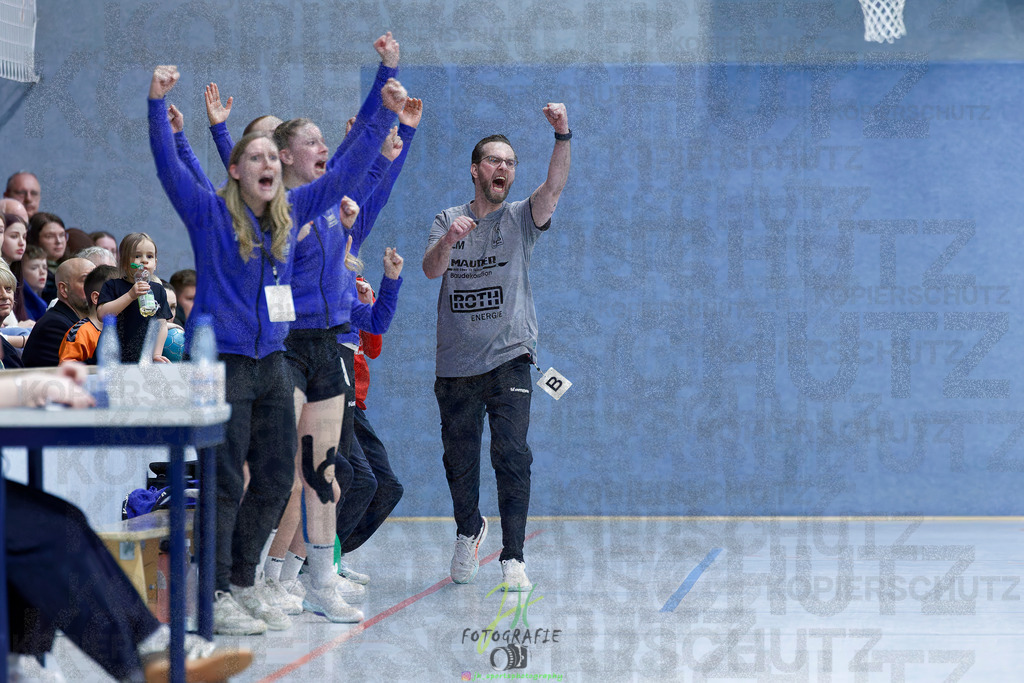 Handball Frauen Oberliga Mitte, HSG Eibelshausen/Ewersbach - HSG Lumdatal | Handball Frauen Oberliga Mitte, HSG Eibelshausen/Ewersbach - HSG Lumdatal am 21.02.2026 in Dietzhölztal-Steinbrücken (Sporthalle am Hammerweiher)Photo © 2026 - Jörg Heinrich - Realisiert mit Pictrs.com