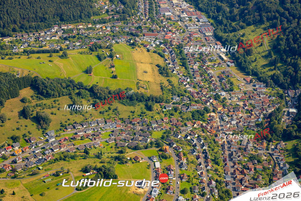 Das Luftbild zeigt :  Frammersbach - Die Luftaufnahme wurde 2024 vom UL-Flugzeug aus erstellt ( keine Drohne ) - Hochauflösende Luftaufnahme - Für grossformatige Ausdrucke geeignet. Die Geschenkidee !Mit Lizenz und Bildrechte bestellbar