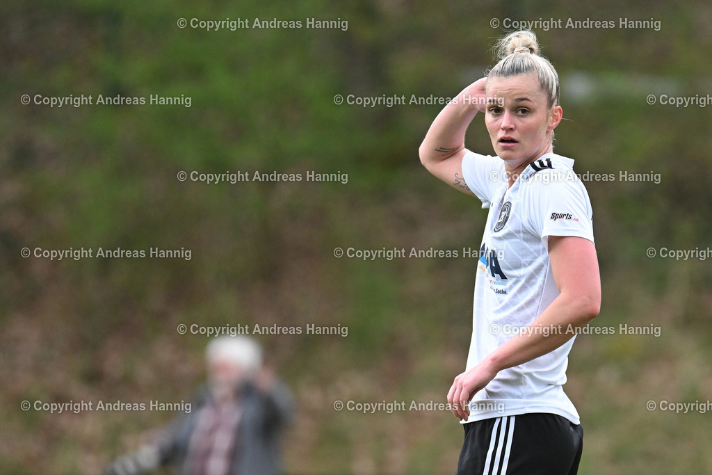 Fußball I Frauen I Saison 2024-25 I Oberliga I FC Jesteburg-Bendestorf - SpVg Aurich Frauen I 13.4.2025 | a-hannig - Realisiert mit Pictrs.com