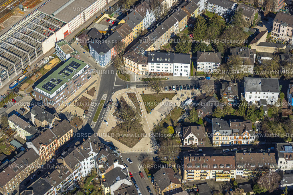 Witten250301024 | Luftbild, Karl-Marx-Platz Neugestaltung, Germania Denkmal Entwurf von Architekt Heinrich Klutmann, Neubau Mehrgenerationenhaus im Wohngebiet Breite Straße, Witten, Ruhrgebiet, Nordrhein-Westfalen, Deutschland