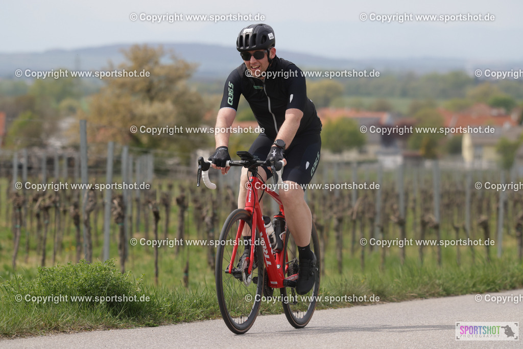 368A5277 | Neusiedlersee Radmarathon 2026@sportshot_your_pictrs #yourpictures#roadtowm2029 #nrm #neusiedlerseeradmarathon #neusiedlersee #neusiedlerseetourismus #burgenland #mörbisch #nrm26 #burgenlandtourismus #voglundco #poweredbyburgenlandtourismus #radsport #rad #marathon #ucigranfondo #visitburgenland #ucigranfondoworldseries