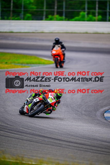 MaZZes_FotoMatrix_240614_6007705_2425 | ROT