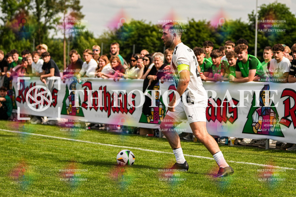 GER, FC Zell - FC Wittlingen, Fussball, Rothaus Bezirkpokal, Finale, Saison 2024/2025, 29.05.2025 | GER, FC Zell - FC Wittlingen, Fussball, Rothaus Bezirkpokal, Finale, Saison 2024/2025, 29.05.2025Foto: TH Fotografie/Alessio Bosco