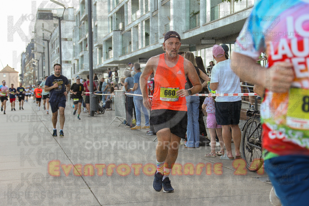 250920_1447_EX1_7584 | Sportfotografie im Rhein-Sieg Kreis, Köln, Bonn, NRW, Rheinland Pfalz, Hessen, etc. Unser Tätigkeitsfeld umfasst den Laufsport vom Volkslauf über den Marathon, Duathlon, Triathon bis zum Ultralauf wie Kölnpfad Ultra oder Schindertrail.