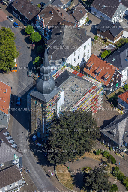Sprockhoevel220808167 | Luftbild, Sanierung der evang. Zwiebelturmkirche, Niedersprockhövel, Sprockhövel, Ruhrgebiet, Nordrhein-Westfalen, Deutschland