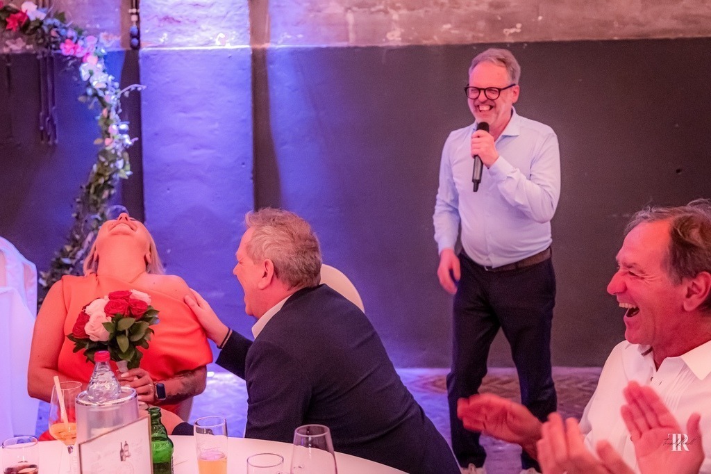 c9b6b720a7f84fd49193d6074e71e651 | traudl_s_fotos