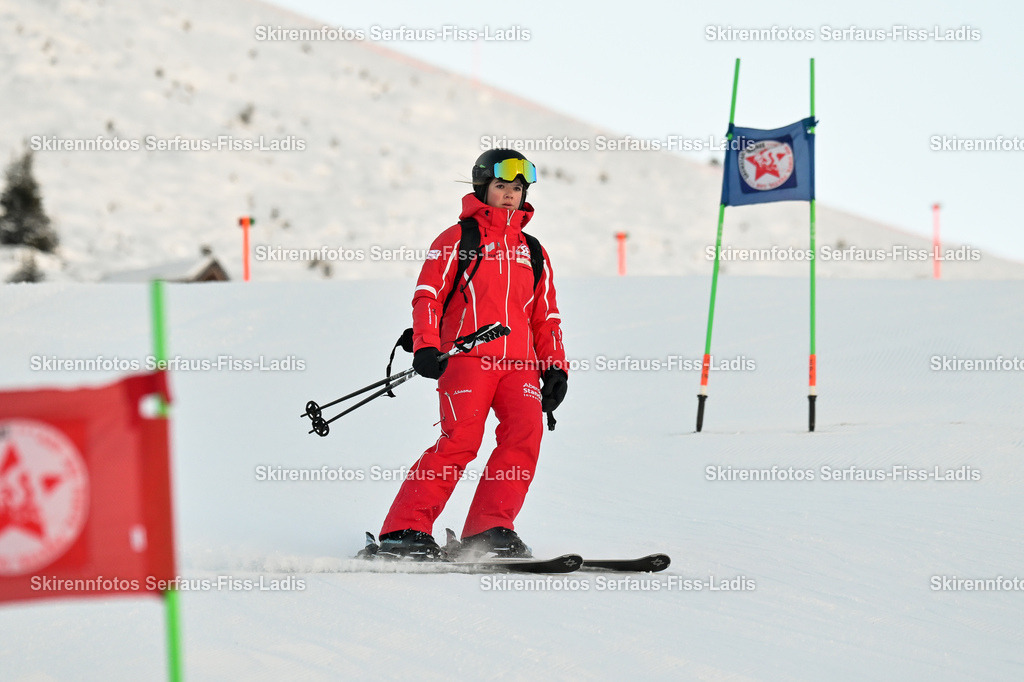 SRS_26.12.2025_0118 | SRS_26.12.2025_0118 - Realisiert mit Pictrs.com