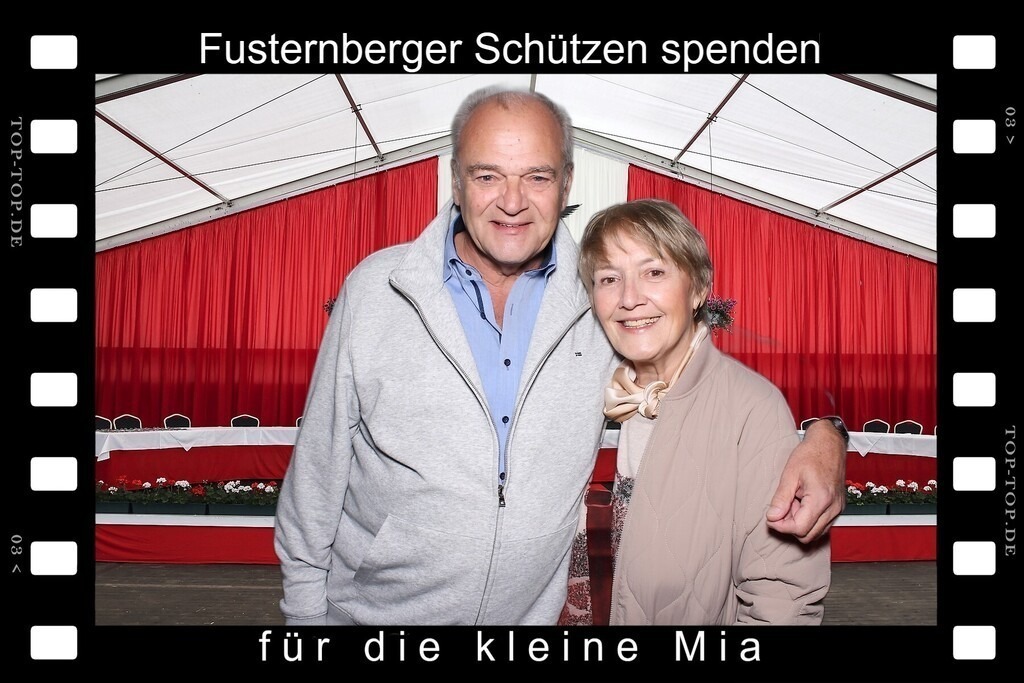 top-top.de 240928-046 | Foto, Video, Fotografie, Videografie, Fotobox, DJ, Discjockey, Musik, Musikbox, Veranstaltung, Photobooth, Amazon, Ebay, Buchtipp, Bestseller, Autor, Verlag, Buch, Wesel, Hamminkeln, NRW, Dinslaken, Rees, Drohne, Hochzeit, Party, Fotobox, Wesel, Fotograf