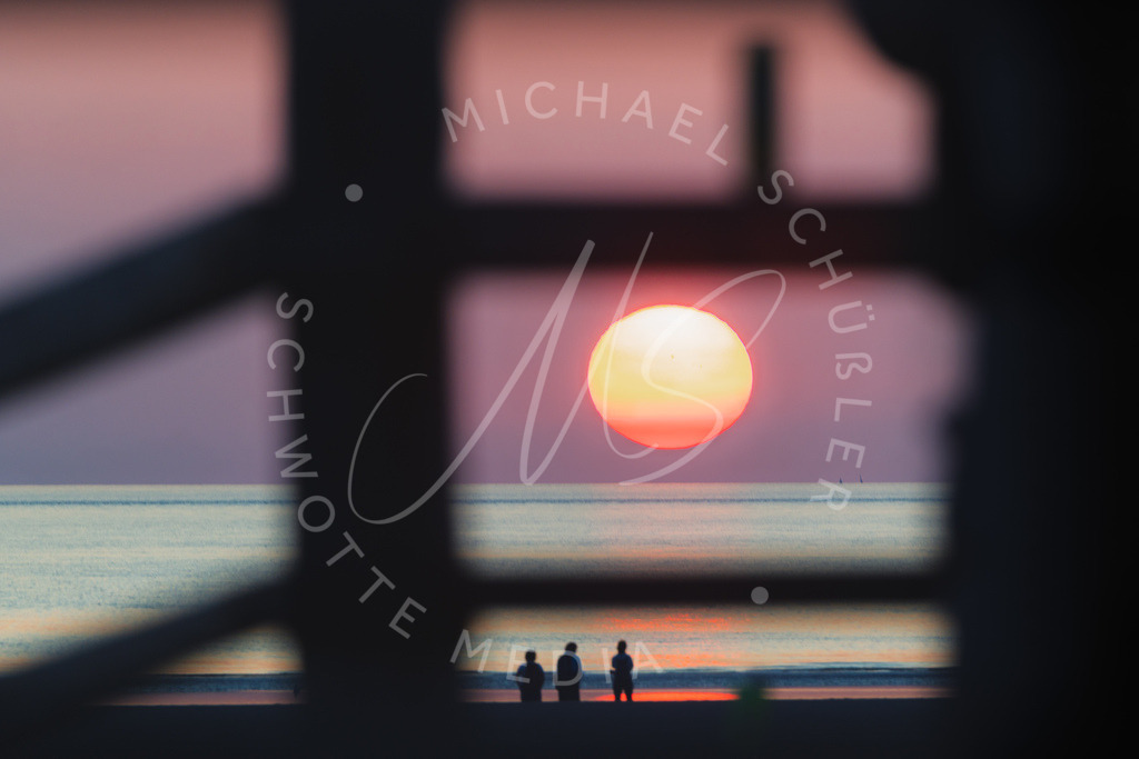 2025-07-14 SPO Strand Sonnenuntergang 007 | Schwotte Media - Realisiert mit Pictrs.com