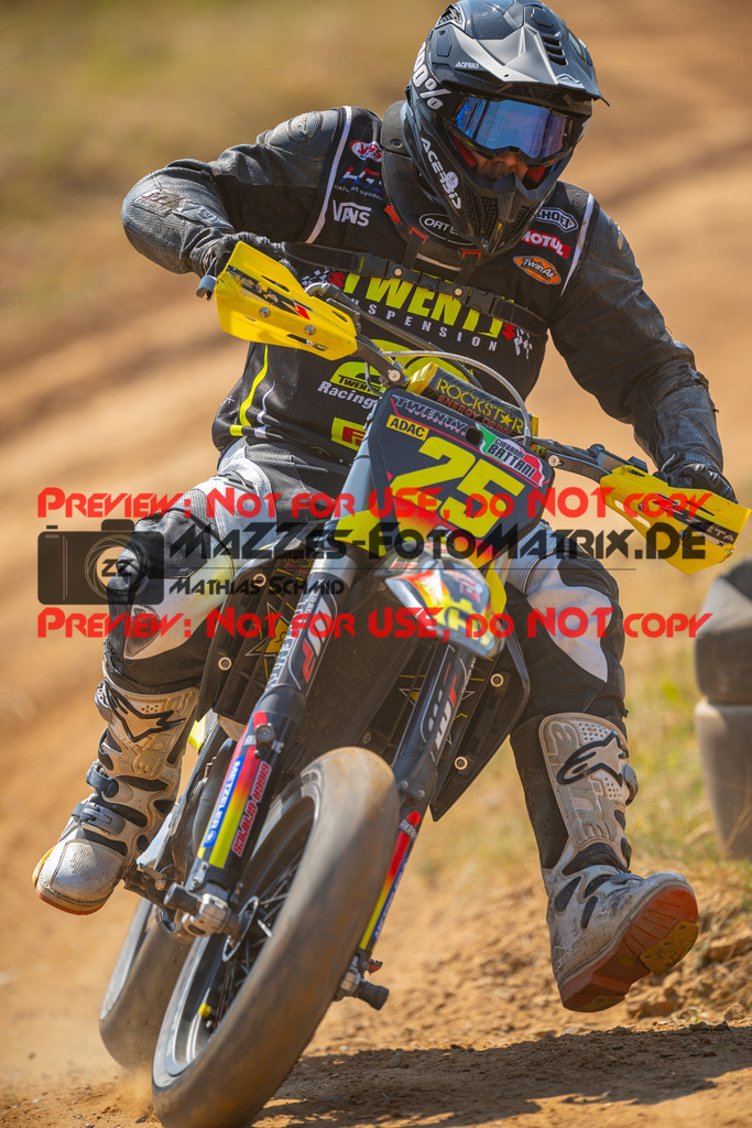 MaZZes-Fotomatrix-20260815-598192 | S2