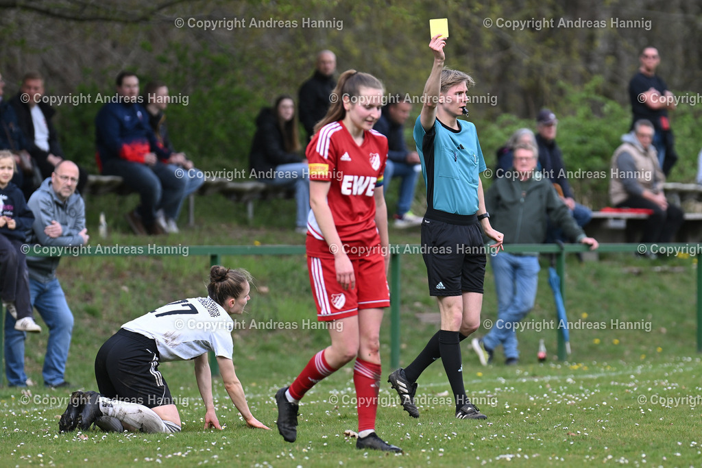 Fußball I Frauen I Saison 2024-25 I Oberliga I FC Jesteburg-Bendestorf - SpVg Aurich Frauen I 13.4.2025 | a-hannig - Realisiert mit Pictrs.com