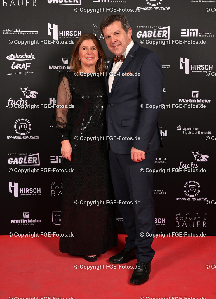 20240114-fge-fotos-0569 | Eröffnungsball der FGE am 14.01.2024 im Alten Stadttheater in Eichstätt. - Realisiert mit Pictrs.com