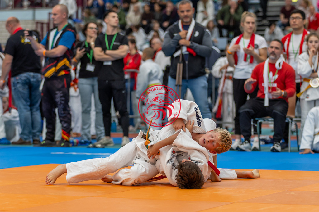 Internationaler Adler Cup 2024 | Foto vom Internationalen Adler Cup Judo Turnier im Sport- und Freizeitzentrum Kalbach im Oktober 2024 - Realisiert mit Pictrs.com