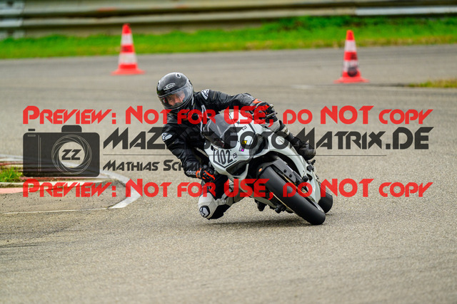 MaZZes_Fotomatrix_20241002_6007705_7653 | GELB