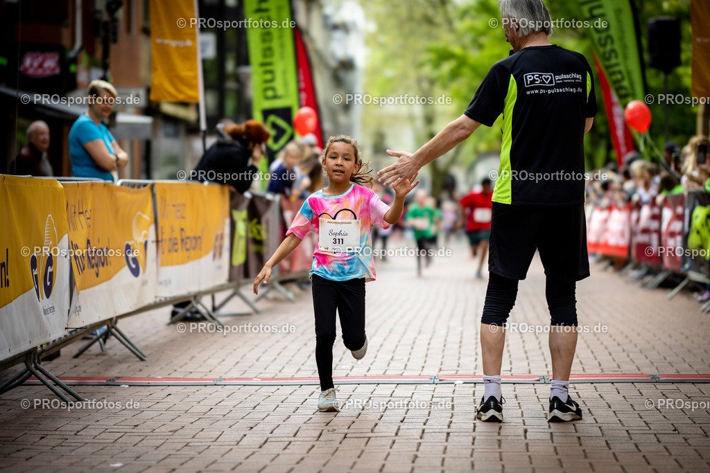 GVG Fruehlingslauf in Frechen, 07.05.2023 | Impressionen vom GVG Fruehlingslauf am 07.05.2023 in Frechen (Nordrhein-Westfalen). Foto: BEAUTIFUL SPORTS/Axel Kohring

