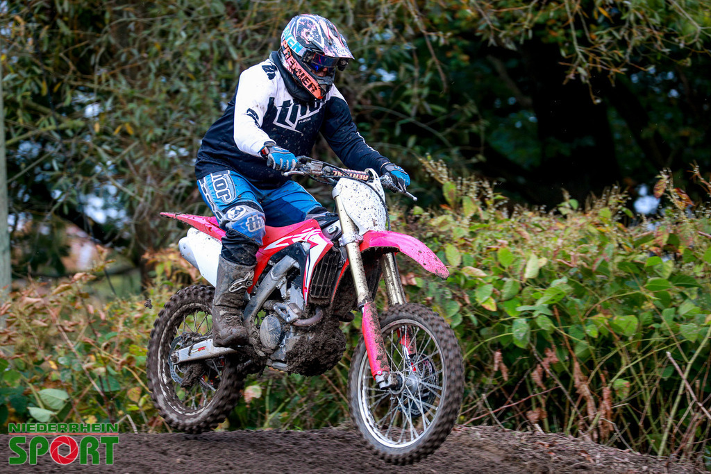 OpenTrack2024_Sonntag_Hobbyfahrer_028 | Bildergalerie von Sport-Ereignissen aber auch von weiteren spannenden Dingen - nicht nur vom Niederrhein. In Anlehnung an den bekannten Spruch von Hanns Dieter Hüsch heißt das Motto: "Niederrhein ist überall".  - Realisiert mit Pictrs.com