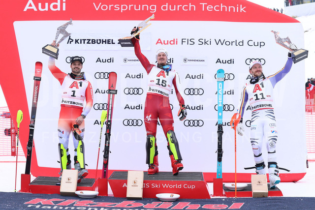 Audi FIS Ski World Cup: Men’s Slalom – Hahnenkamm Race, Kitzbuehel | Kitzbuehel, Austria, 25.Jan.26 - Alpine Skiing - FIS World Cup, Hahnenkamm Race, Slalom, men. The image shows MEILLARD Loic (SUI, Rossignol) second place, FELLER Manuel (AUT, Atomic) first place and STRASSER Linus (GER, Head) third place with gams.
