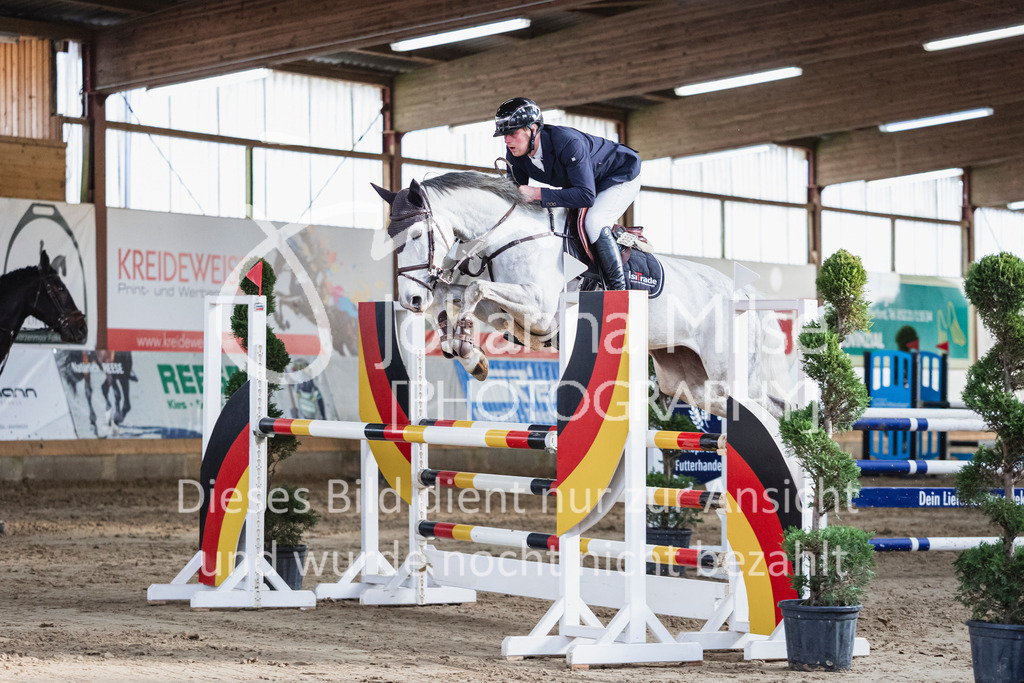 260321_HF-Schw_L-SprmstAnf-127 | Deine schönsten Turniermomente als professionelle Fotos! Entdecke hochwertige Pferdesport-Fotografie im Online-Shop. Jetzt Fotos finden & bestellen!