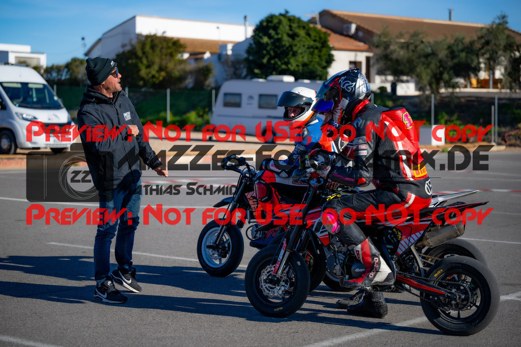 MaZZes_Fotomatrix_20260108_6021986_1990 | SUPERBIKER
