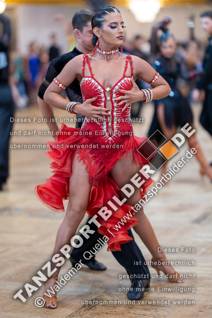 20230812-01087 | Hier finden Sie Tanz Bilder vom Latein und Standard Formationen tanzen. Sportbilder vom Tanzsport. Schöne Fotos und von Weltmeisterschaft, Europameisterschaft, Bundesliga, Regionalliga, Oberliga und Landesliga sowie von GOC Stuttgart, DanceComp, WM Bremen