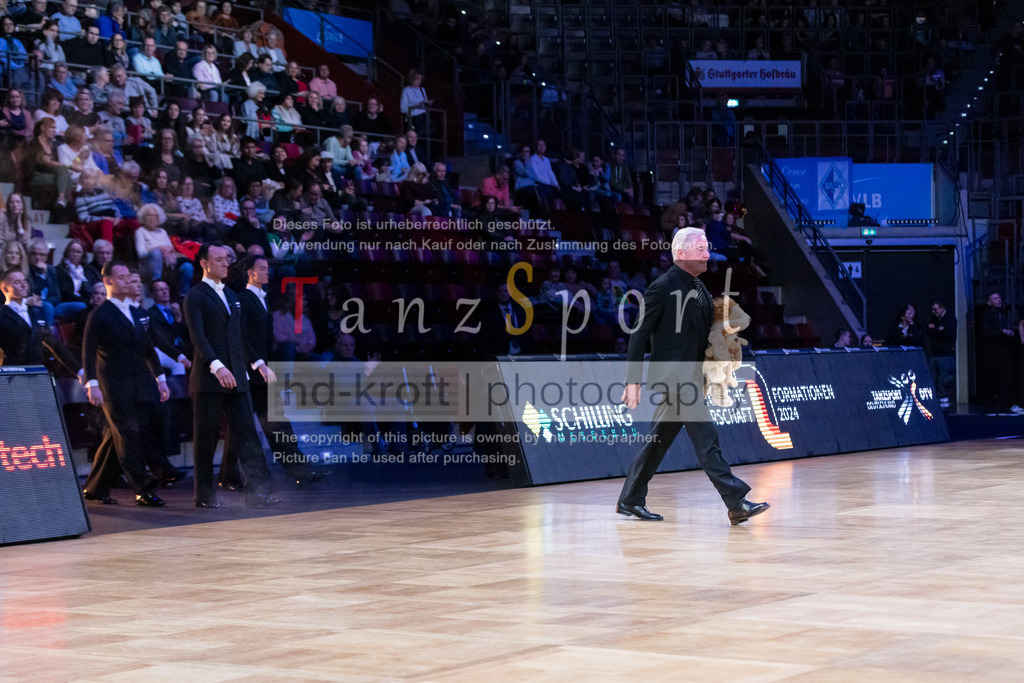 20241109_DM-Formationen_Vorrunde_2230 | Tanzsportbilder, Standardtanz, Lateintanz, WDSF, DTV, LTVB, dancecomp, goc, hessen tanzt, blaues band der spree, walzer, tango, wiener walzer, slowfox, quickstepp, samba, rumba, cha-cha-cha, paso doble. jive, hd-kroft photography, turniertanzsport