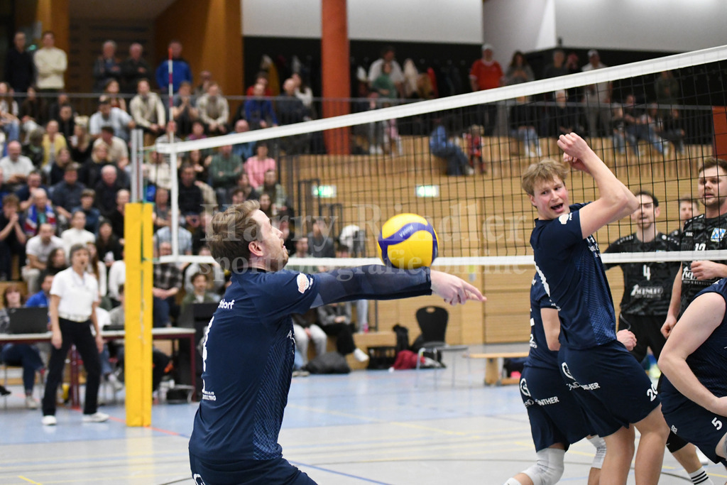 TSV Deggendorf  : VC Eitting 09 | Johannes Schwarz (Zuspieler/ Außenangreifer) - Realisiert mit Pictrs.com