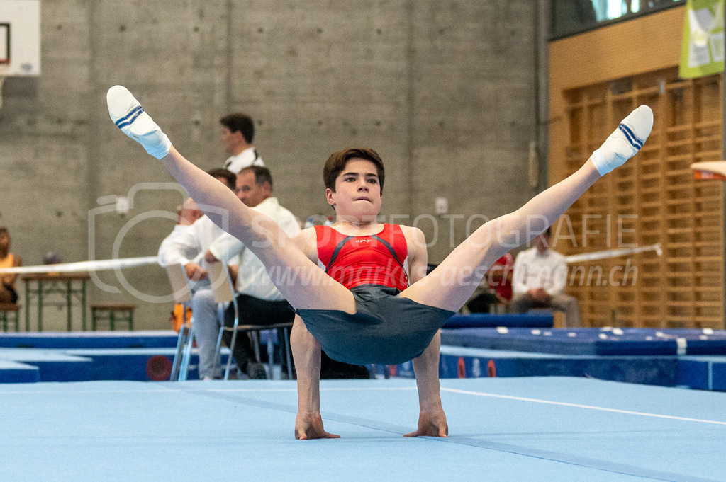 104. Zürcher Kunstturnertage Neftenbach - 14. May 2022 | 104. Zürcher Kunstturnertage Neftenbach
Turnhalle Ebni, Neftenbach
Programm 6 (P6)
Bild: Sportfotografie Markus Aeschimann | www.markus-aeschimann.ch - Realisiert mit Pictrs.com