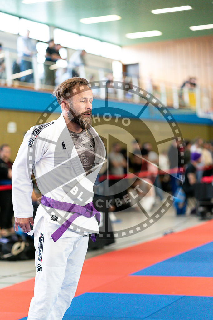 20250510PBB0682 | Athletes compete during the JJLG Berlin Open Jiu-Jitsu Championship on May 10, 2025 in Berlin, Germany. © Chiara Dazi / photoblackbelt