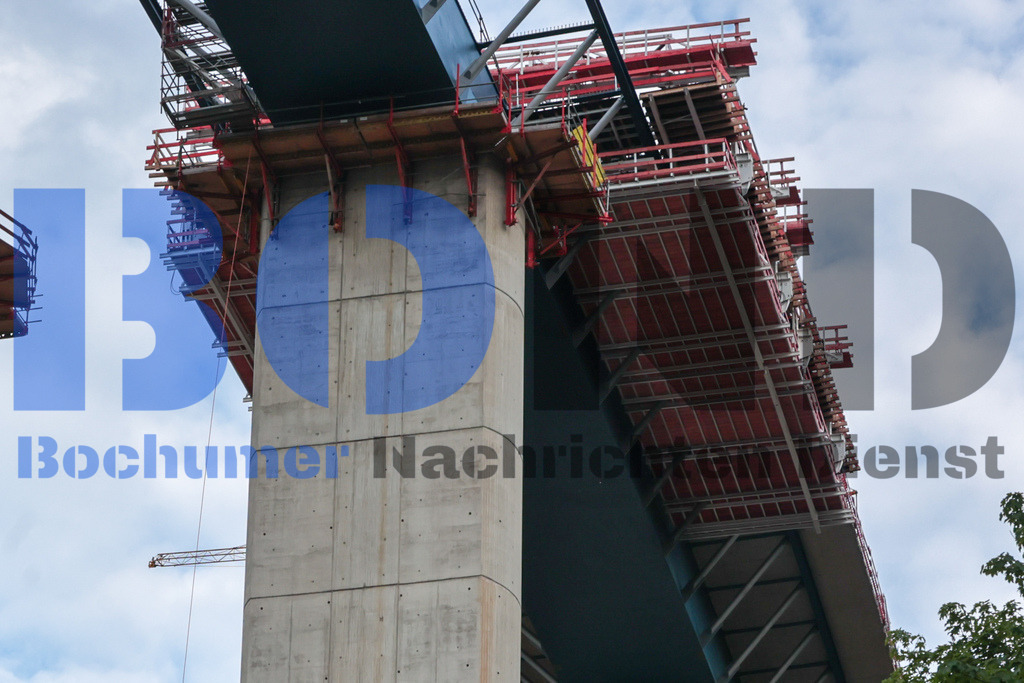 SES_MKRAHM20250626-2 | bond - Realisiert mit Pictrs.com