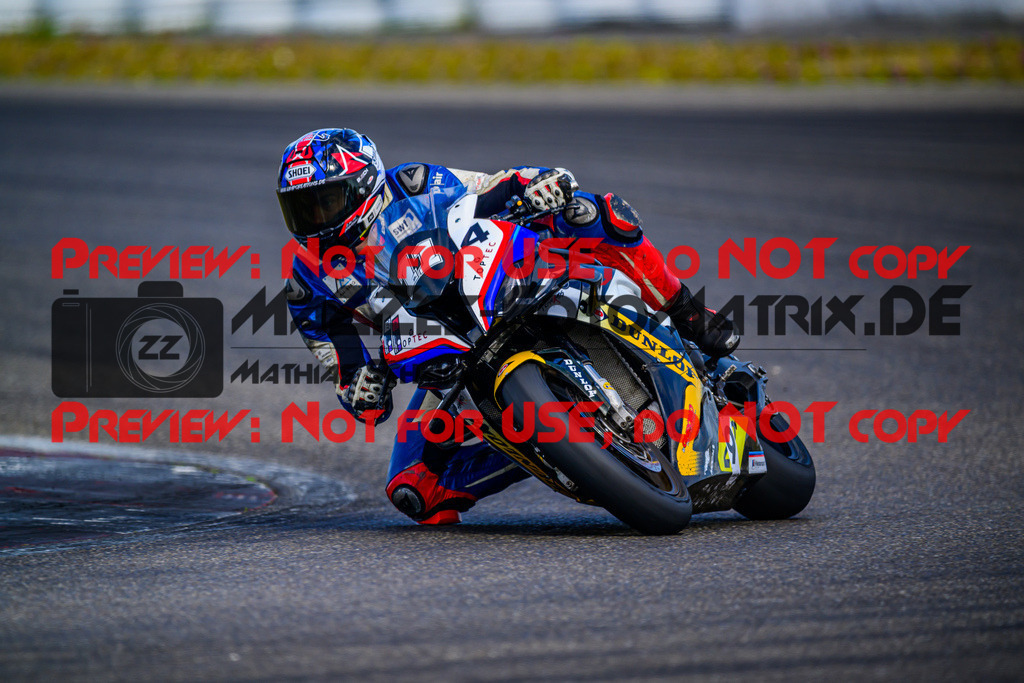 MaZZes_Fotomatrix_20250527_6007705_3348 | WEISS