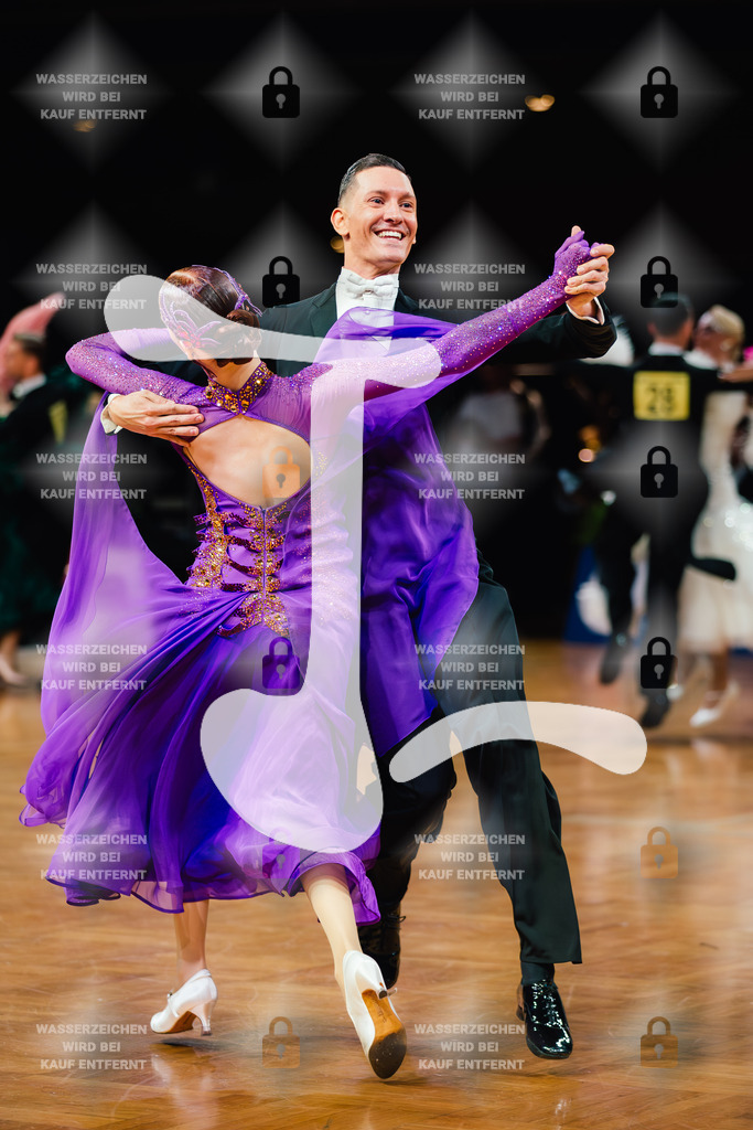 GOC 2025 - WDSF PD Super Grand Prix Standard 25th (14) Thomas Reininger _ Viktorija Gopko (Austria)-2025-08-21-1359 | Webshop for digital downloads and prints of dance sport, event & show photographer Julian Link - Realisiert mit Pictrs.com