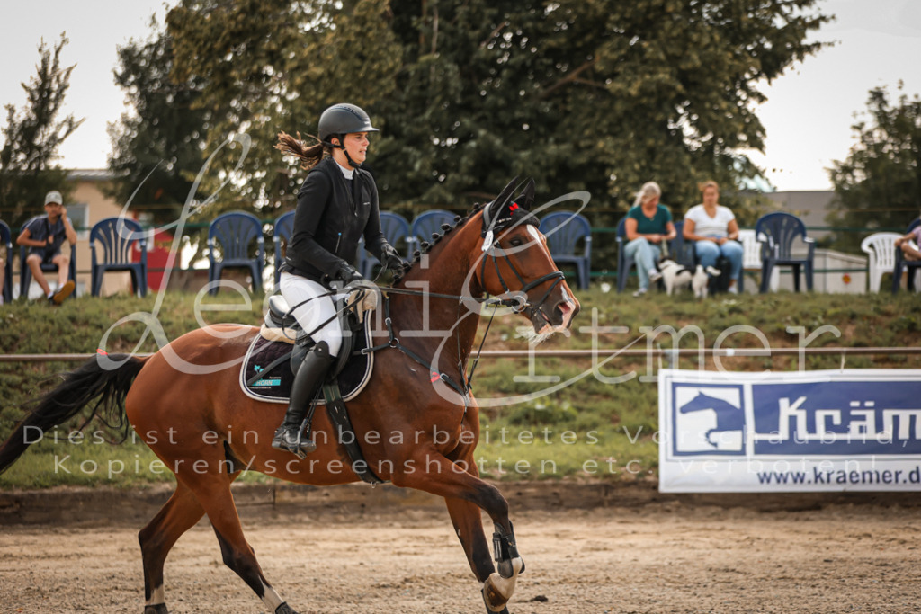 24.FrSpA00078 | Leoni Ertmer Photography - Realisiert mit Pictrs.com