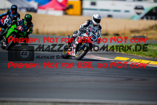 MaZZes_FotoMatrix_220722_1565 | PRO SUPERSTOCK