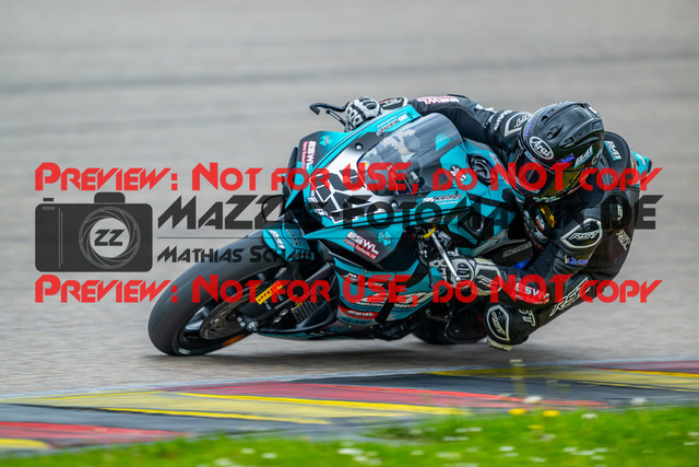 MaZZes_FotoMatrix_240504_6007705_3260 | STK1000