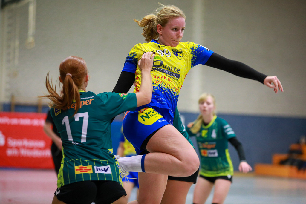 SVN_ SVFriedrichsfeld_141224_042 | Bildergalerie von Sport-Ereignissen aber auch von weiteren spannenden Dingen - nicht nur vom Niederrhein. In Anlehnung an den bekannten Spruch von Hanns Dieter Hüsch heißt das Motto: "Niederrhein ist überall".  - Realisiert mit Pictrs.com