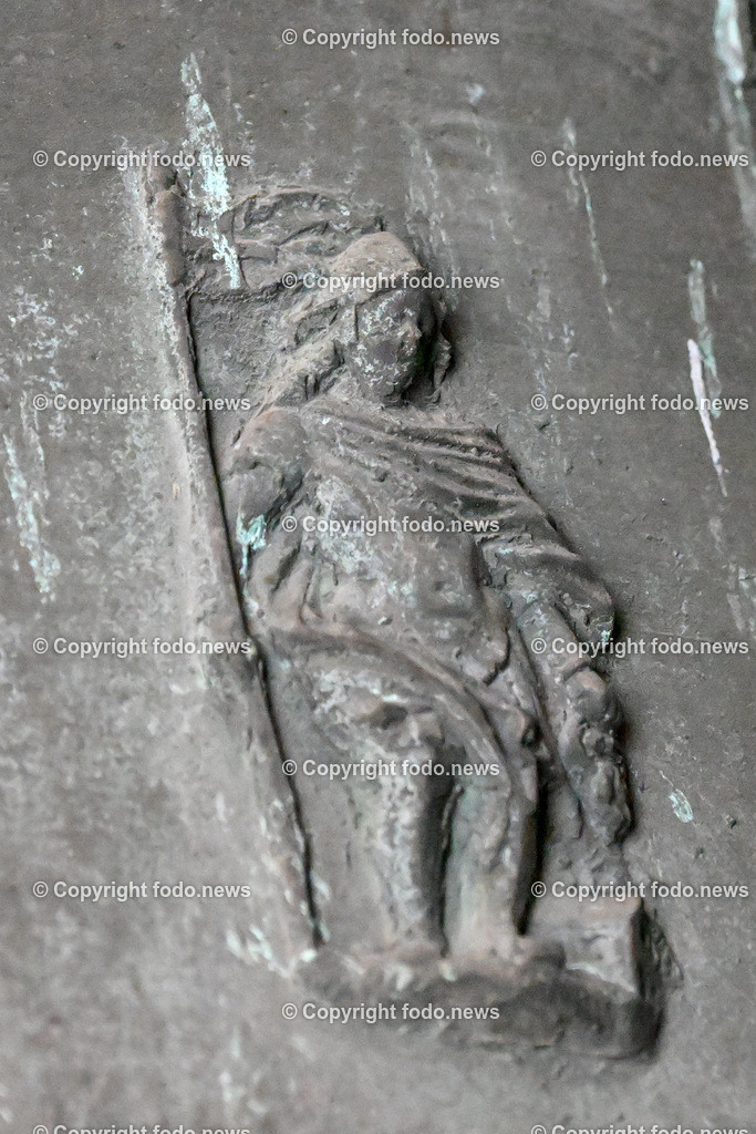 Mauthausen_ Schloss Pragstein_ 25.07.2023-15 | 25.07.2023, Mauthausen, AUT, Schloss Pragstein, im Bild Pfarrkirche Hl. Nikolaus in Mauthausen, Tuerkenglocke, St. Florian