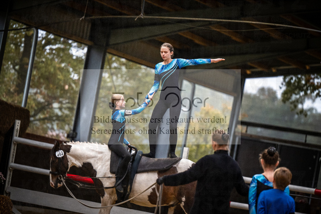 DOS_0188 | Entdecke hochwertige Reitturnierfotos von Foto Oger. Professionell, emotional und authentisch – jetzt Lieblingsmomente im Shop bestellen.Deutschlandweite Turnierfotografie. - Realisiert mit Pictrs.com