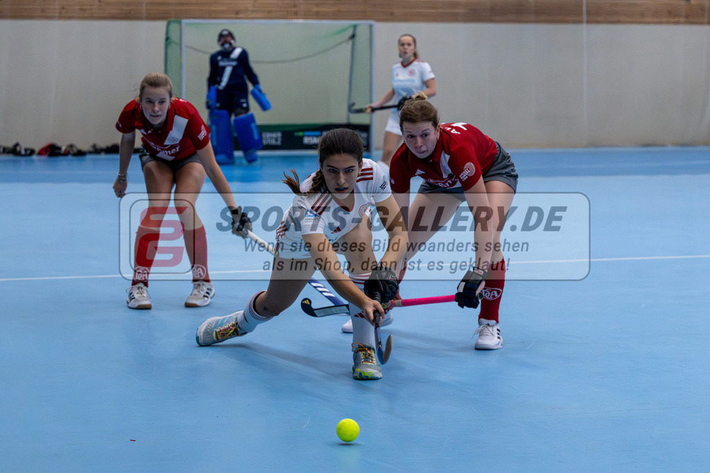 BHC Damen - Alster1-12 15.12.24 SG--3 | Hockey,Sport,Fieldhockey,1.Bundesliga,2.Bundesliga,Sportfotografie,Shop,Sportphotography,Feldhockey,Hockeyliga