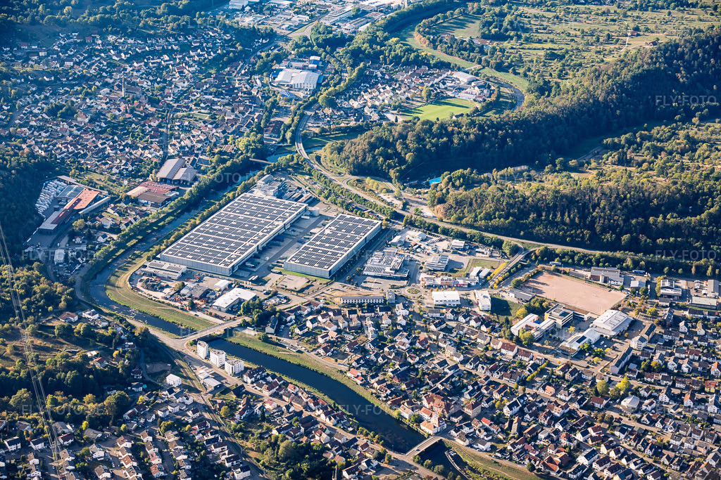 Luftbild: Duvenbeck Logistics Europe GmbH Standort Gaggenau im Murg-Knie im Ortsteil Hörden in Gaggenau im Bundesland Baden-Württemberg in Deutschland. – Foto: IMG_159454.jpg vom 27.09.2026 durch Werner Riehm/FLY-FOTO.de – Auflösung des Originals: 6000 x 4000 px – WWW.DUVENBECK.DE