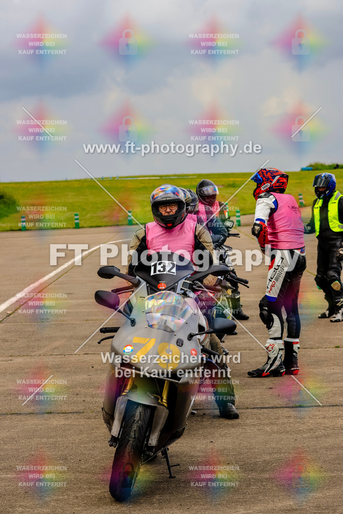 MotoTeam-9614 | Hier findet Ihr Bilder von Touristenfahrten auf der Nürburgring Nordschleife oder von anderen Veranstaltungen die ich besucht habe. Viel Spass beim Durch Schauen 