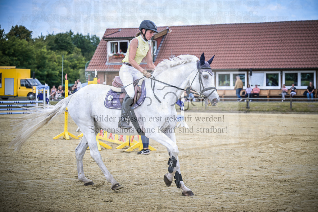 DOS_0927 | Entdecke hochwertige Reitturnierfotos von Foto Oger. Professionell, emotional und authentisch – jetzt Lieblingsmomente im Shop bestellen.Deutschlandweite Turnierfotografie. - Realisiert mit Pictrs.com