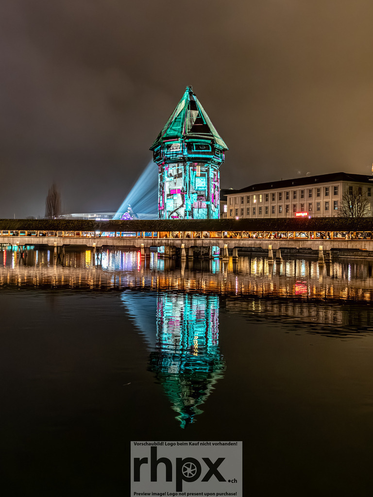 Lilu Lichtvestival 2026 | Stimmungsvolle Fotokunst aus Luzern. Erlebe den Pilatus, den See und die Stadt Luzern in exklusiven Aufnahmen in der Fotogalerie & Shop. - Realisiert mit Pictrs.com