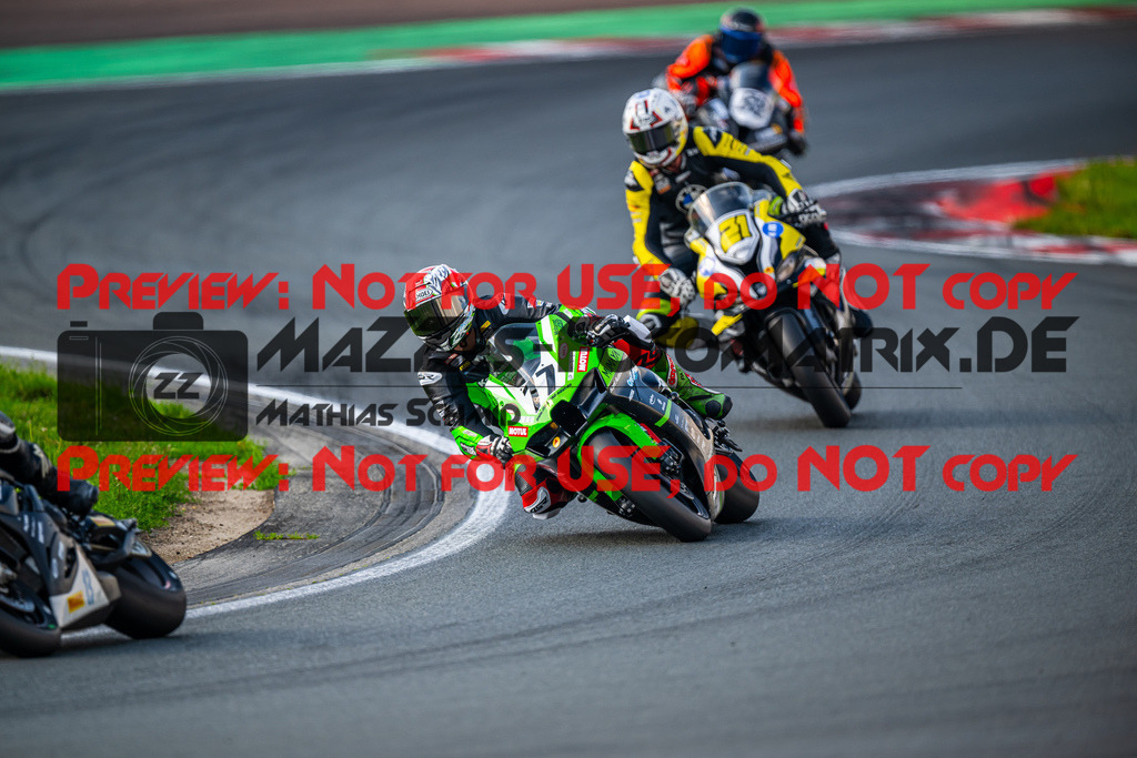 MaZZes_FotoMatrix_240601_6007705_3878 | STK