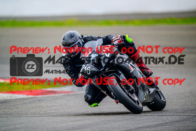 MaZZes_FotoMatrix_240717_6007705_1930 | WEISS