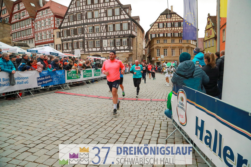 VR Bank Hauptlauf 10000m | 3 Koenigslauf 2023 - Realisiert mit Pictrs.com