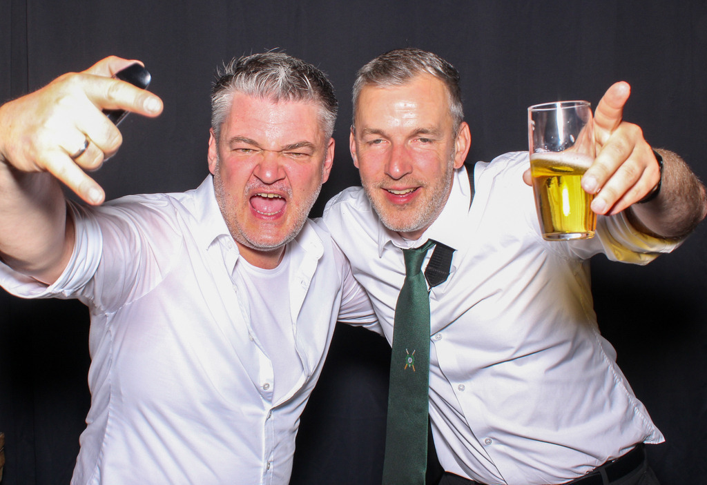 top-top.de-250628-094 | Foto, Video, Fotografie, Videografie, Fotobox, DJ, Discjockey, Musik, Musikbox, Veranstaltung, Photobooth, Amazon, Ebay, Buchtipp, Bestseller, Autor, Verlag, Buch, Wesel, Hamminkeln, NRW, Dinslaken, Rees, Drohne, Hochzeit, Party, Fotobox, Wesel, Fotograf