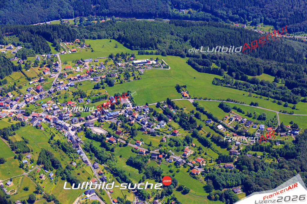 Die Luftaufnahme Neufang - Sonneberg wurde vom UL-Flugzeug (keine Drohne) aus fotografiert.Hohe Druck- Auflösung-die Geschenkidee!