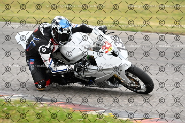 25bt02-0849 | markuskiefer.com - Realisiert mit Pictrs.com